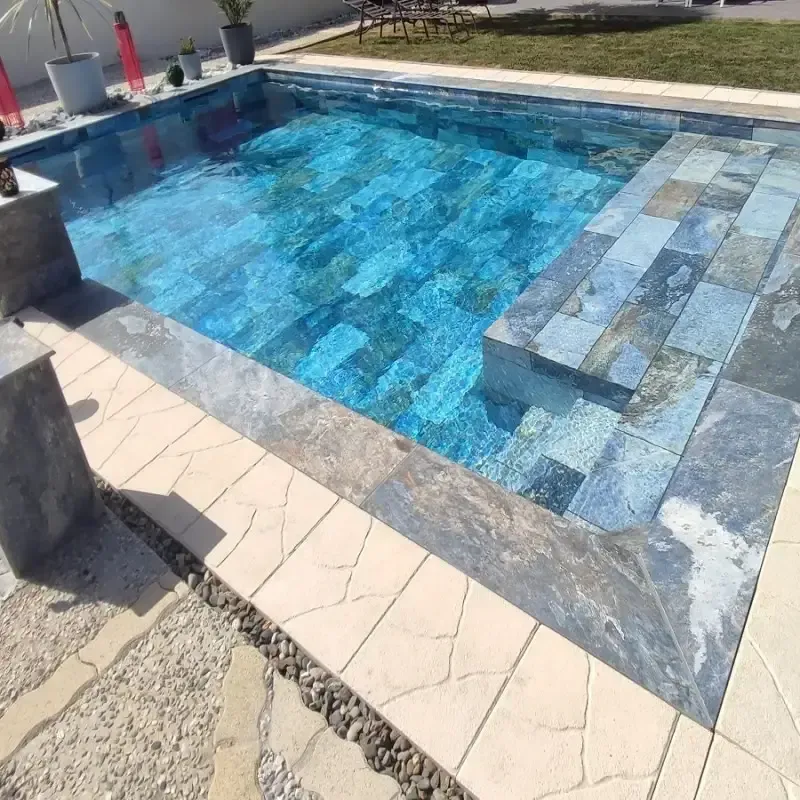 Carrelage pose piscine en région Cognac (7)webp